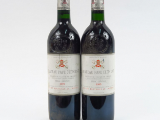 Vente aux enchères 2 BOUTEILLES CHÂTEAU PAPE CLEMENT GCC GRAVES - 1995 - BG++