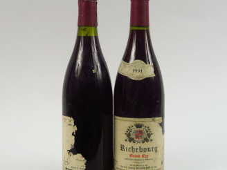 Vente aux enchères 2 BOUTEILLES RICHEBOURG GC D. MUGNERET - 1991 - 1 SE/BOUCHON ESTAMPE/1