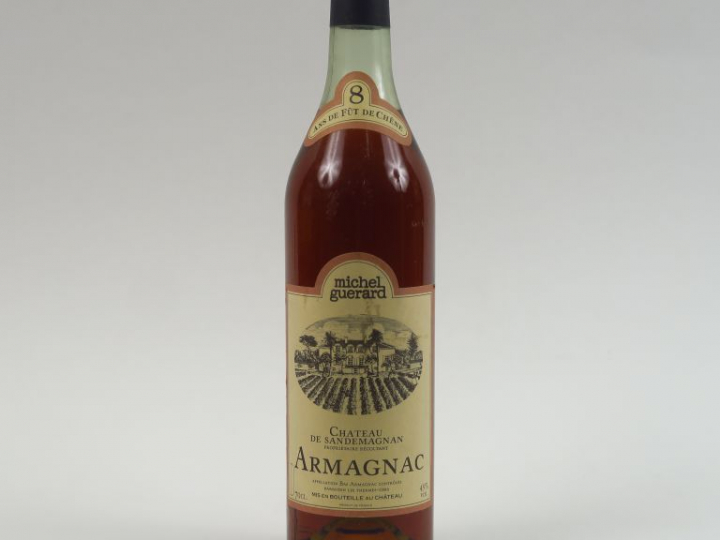 1 ARMAGNAC CHÂTEAU DE SANDEMAGNAN M. GUERARD 8 ANS 43° - COFFRET