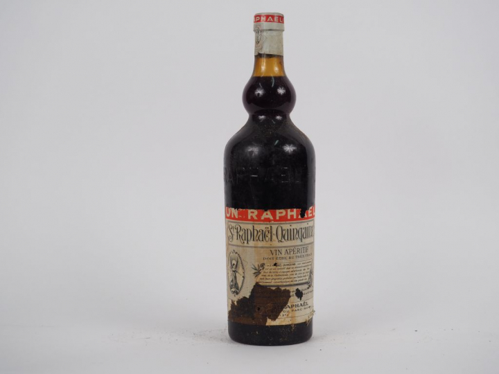 1 VIEILLE BOUTEILLE ST RAPHAËL QUINQUINA - EA