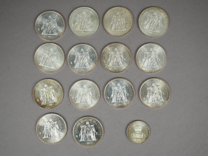 Ensemble de quatorze pièces de 50 Francs en argent, 1974 (x2), 1975 (x