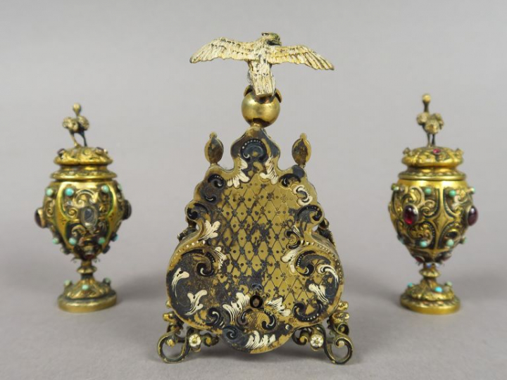 Garniture Napoléon III en vermeil de style Renaissance à décor d'oisea