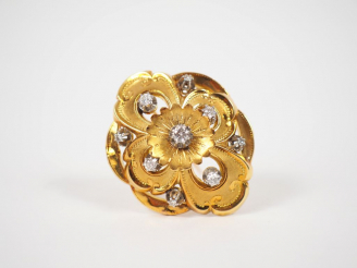 Vente aux enchères Broche Napoléon III en or jaune et diamants.  Poids tel. 6,90 g