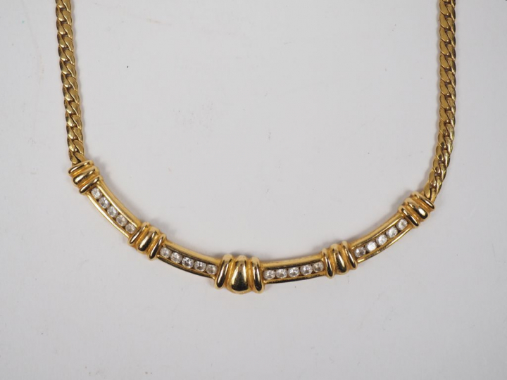 Collier en or jaune et diamants. Poids tel. 22,87 g