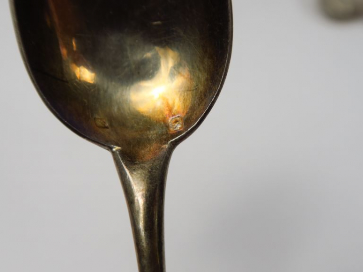 Partie de ménagère en argent de style Louis XVI , poinçon Minerve, mod
