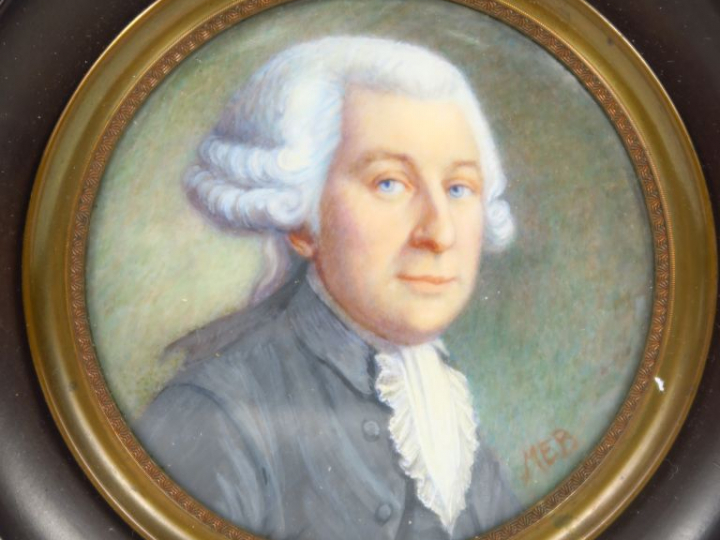 MEB. "Portrait d'homme au jabot". Miniature, signée en bas à droite. D