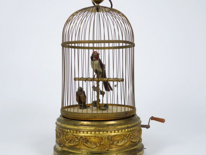 Cage à oiseaux automates. H. : 53 cm. (mauvais état)