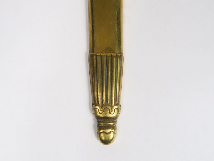 Paire d'appliques de style Empire en bronze à décor de cors de chasse,