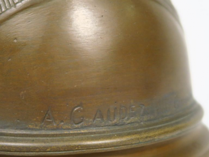 A. GAUDEZ. "Etoile du matin". Sujet en bronze sculpté à patine médaill