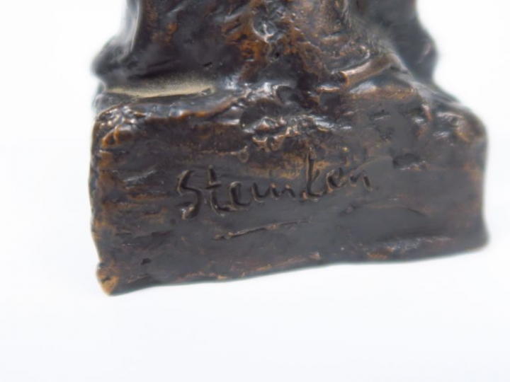 STEINLEIN. "Chat". Sculpture en bronze à patine brune, fonte Hébrard c