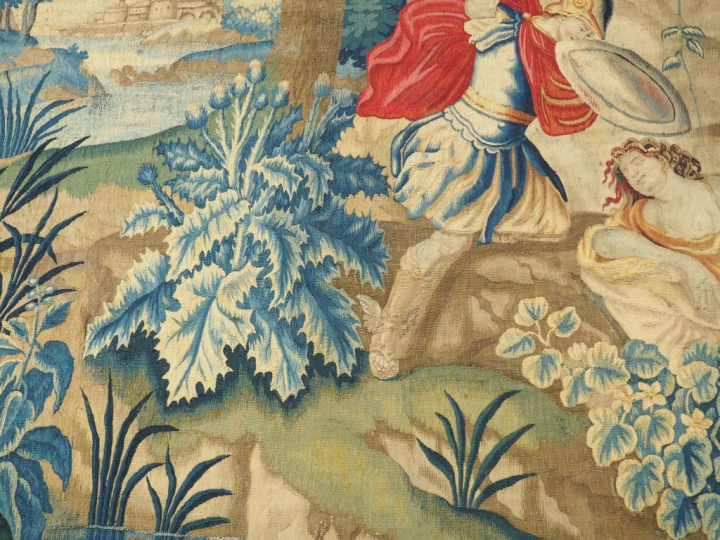 Tapisserie XVIIème à décor de scène mythologique sur fond verdure. Dim
