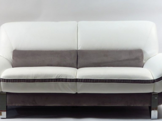 Vente aux enchères Grand canapé moderne cuir blanc et velours gris.