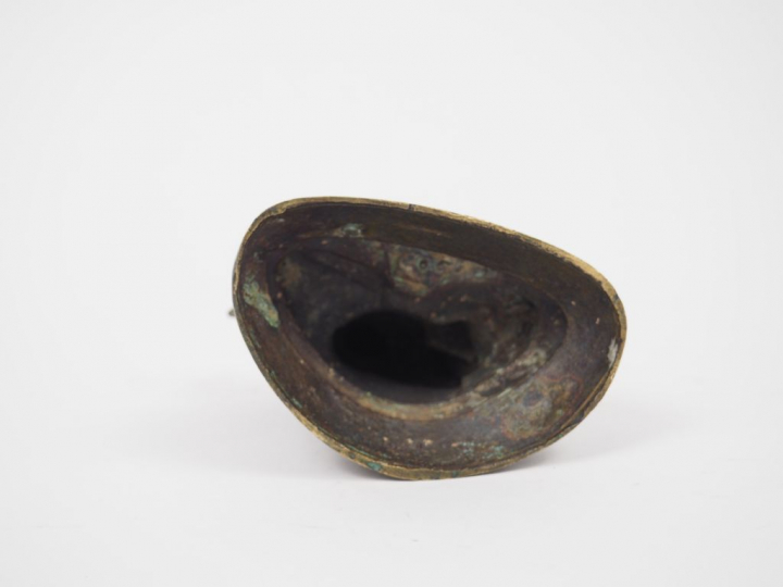 Statuette en bronze de patine médaille représentant Tsonkapa assis deb