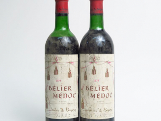 Vente aux enchères 2 BOUTEILLES BELIER MEDOC - 1979 - 1 LB/1 MEP