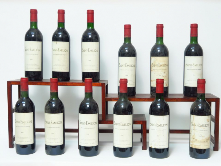 12 BOUTEILLES ST EMILION HERITIERS FOURCAUD LAUSSAC -1986 - BG à LB