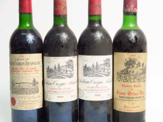 Vente aux enchères 4 BOUTEILLES ST EMILION : 1 CHÂTEAU GRAND CORDIN DESPAGNE GCC 1988 HEP