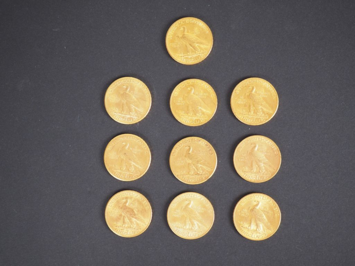 Lot comprenant dix pièces de 10 Dollars or, 1908 (x3), 1910 (x2), 1911