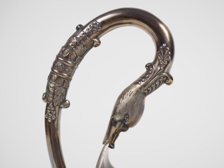 Saucière Restauration en argent, poinçon Vieillard, à décor de frise d