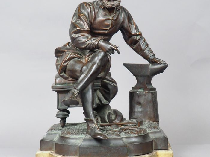 P. DUBOIS. 'Forgeron'. Sculpture en bronze à patine médaille. Fonte S.