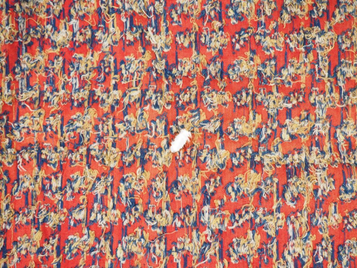 Chale en cachemire XIXème siècle 1m /97 cm poil trainant à l'arrière. 