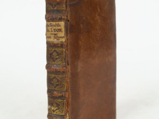 Vente aux enchères COLONIA (le P. Dominique de). Antiquitez de la ville de Lyon, avec que