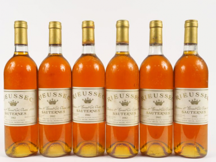 6 BOUTEILLES CHÂTEAU RIEUSSEC 1er CC SAUTERNES - 1982 - BG+