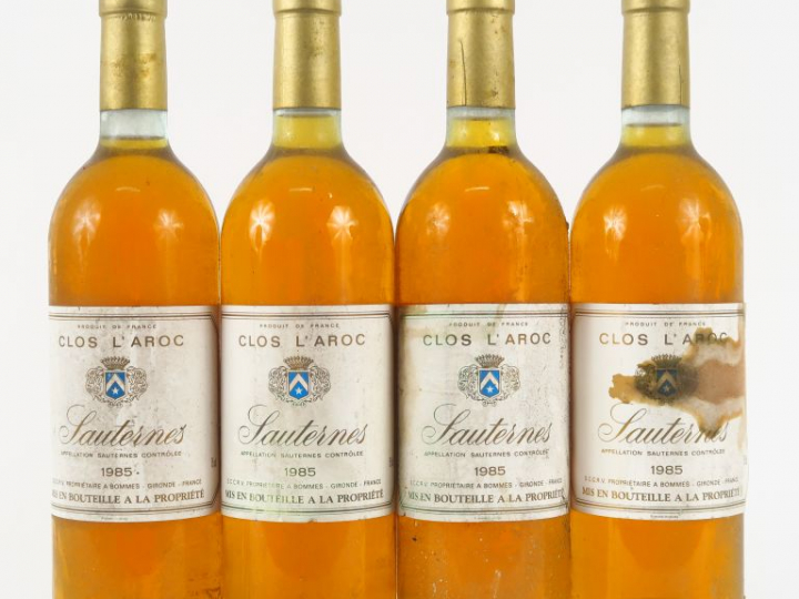 4 BOUTEILLES CLOS DE L'AROC SAUTERNES - 1985