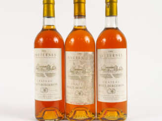 Vente aux enchères 6 BOUTEILLES CHÂTEAU HAUT BERGERON SAUTERNES - 1986 -3 BG/1 LB/2 LB-HE