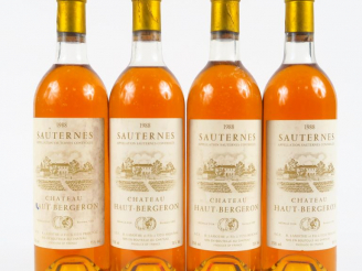 Vente aux enchères 4 BOUTEILLES CHÂTEAU HAUT BERGERON SAUTERNES - 1988 - LB