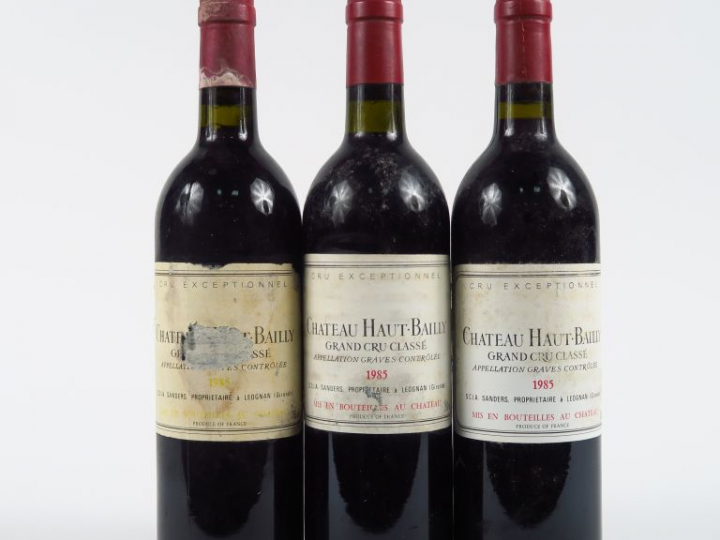 3 BOUTEILLES CHÂTEAU HAUT BAILLY GCC GRAVES - 1985 - 1 BG/1 EA