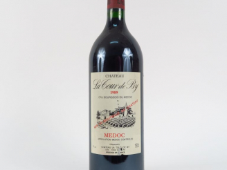 Vente aux enchères 1 MAGNUM CHÂTEAU LA TOUR DE BY CB MEDOC - 1989