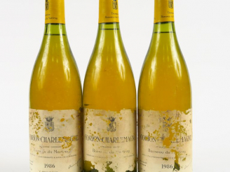 Vente aux enchères 3 BOUTEILLES CORTON CHARLEMAGNE GC BONNEAU DU MARTRAY - 1986 - EA/1 PR