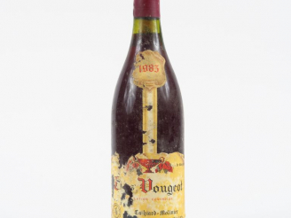Vente aux enchères 1 BOUTEILLE CLOS VOUGEOT GC CATHIARD MOLINIER - 1983 - 2 CM/EA