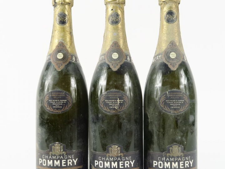 3 BOUTEILLES CHAMPAGNE POMMERY - 1962 - 2 BONS NIVEAUX/1 LB