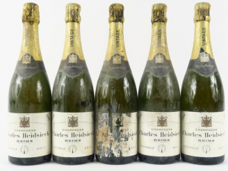 Vente aux enchères 5 BOUTEILLES CHAMPAGNE CHARLES HEIDSIECK - 1964 - BONS NIVEAUX/1 ETA