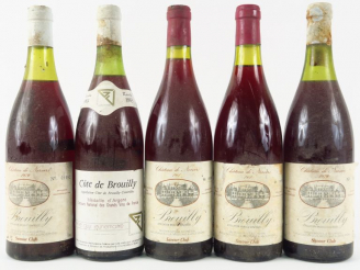 Vente aux enchères 5 BOUTEILLES BROUILLY : 4 de 1979 SAVOUR CLUB - 1 de 1983 G. JEUNEMAIT