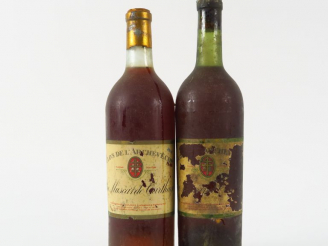 Vente aux enchères 2 BOUTEILLES CLOS DE L'ARCHEVECHE VIN MUSCAT DE CARTHAGE ANNEES 20/30 