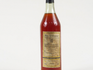 Vente aux enchères 1 BOUTEILLE BAS ARMAGNAC DOMAINE LE BASQUE LAMOTHE 46°- 1966