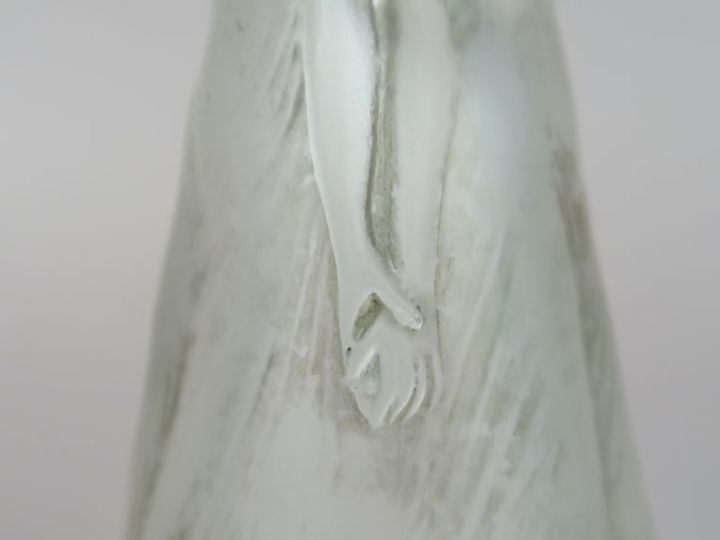 Flacon en verre "Leurs âmes d'Orsay" H. 16 cm (cassé)