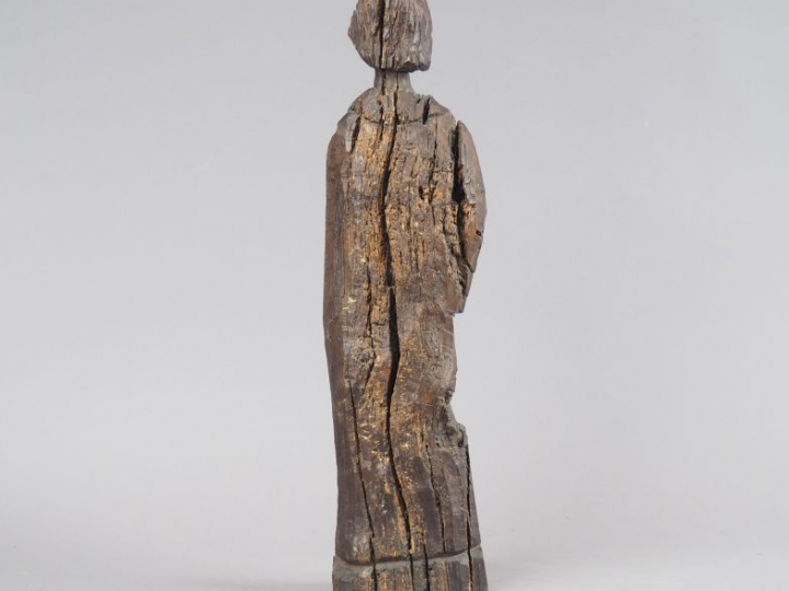Sculpture fin XVIIème en bois sculpté "Saint homme". H. 52 cm (acciden