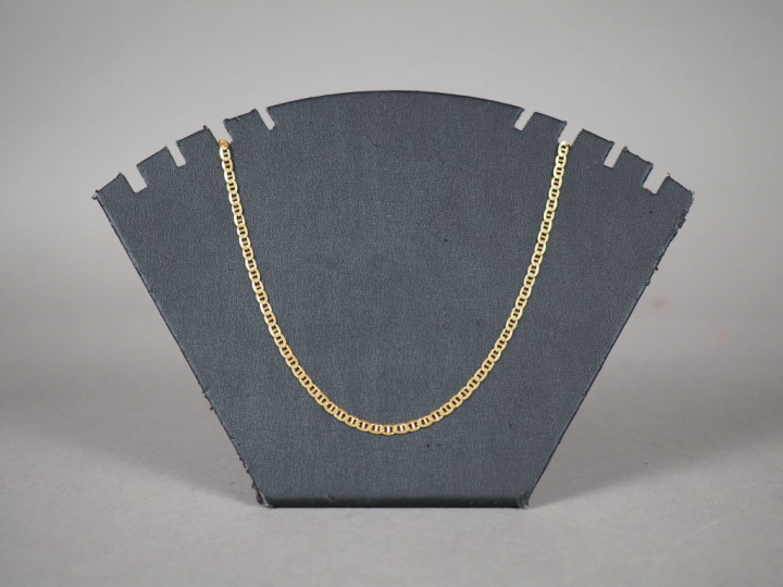 Chaine en or jaune, maille plate. Poids. 10,32 g