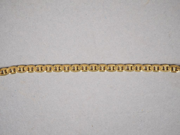 Chaine en or jaune, maille plate. Poids. 10,32 g