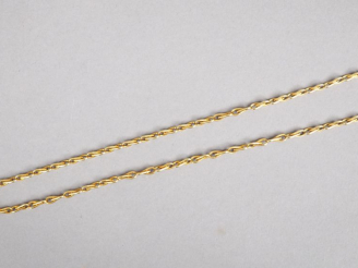 Vente aux enchères Giletière en or jaune.  Poids. 14,66 g