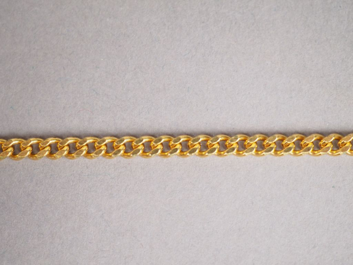 Chaine en or jaune. Long. 72 cm Poids. 11,81 g