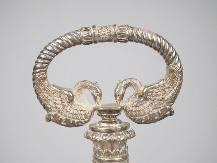 Huilier-vinaigrier Restauration en argent, poinçon Vieillard.  Avec un