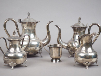 Vente aux enchères Service à thé et à café quatre pièces en argent étranger 900 millièmes