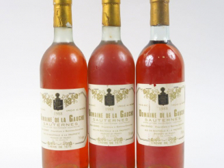 Vente aux enchères 3 BOUTEILLES DOMAINE DE LA GAUCHE 'CRÈME DE TÊTE' SAUTERNES - 1988 - B