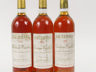 Vente aux enchères 3 BOUTEILLES CHÂTEAU TRILLON SAUTERNES - 2 de 1982/1 de 1986
