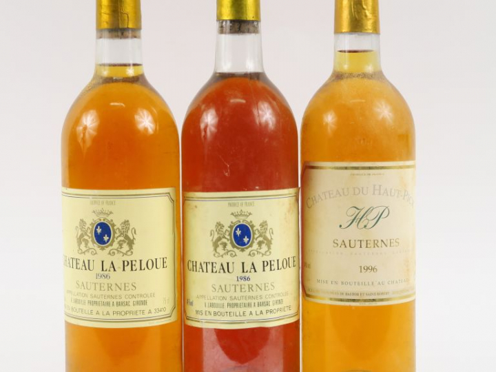 3 BOUTEILLES SAUTERNES : 2 CHÂTEAU LA PELOUE 1986 - 1 CHÂTEAU DU HAUT 