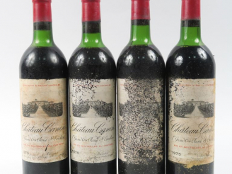 Vente aux enchères 4 BOUTEILLES CHÂTEAU CANON 1er GCC ST EMILION - 1975 - HEP/EA/2 BOUCHO